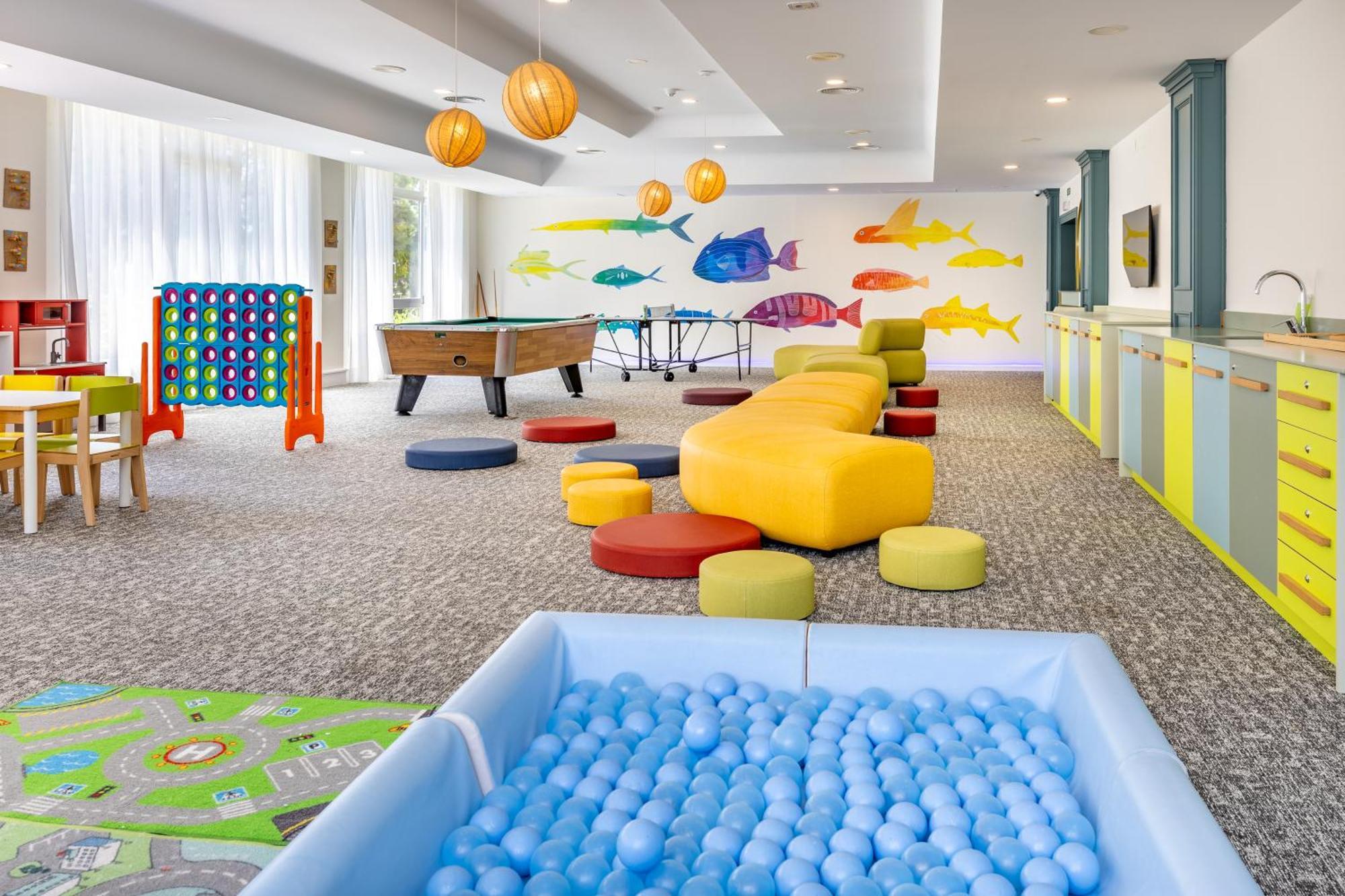 Grupotel Parc Natural & Spa Playa de Muro (Mallorca) Exterior foto The children's playroom at the hotel